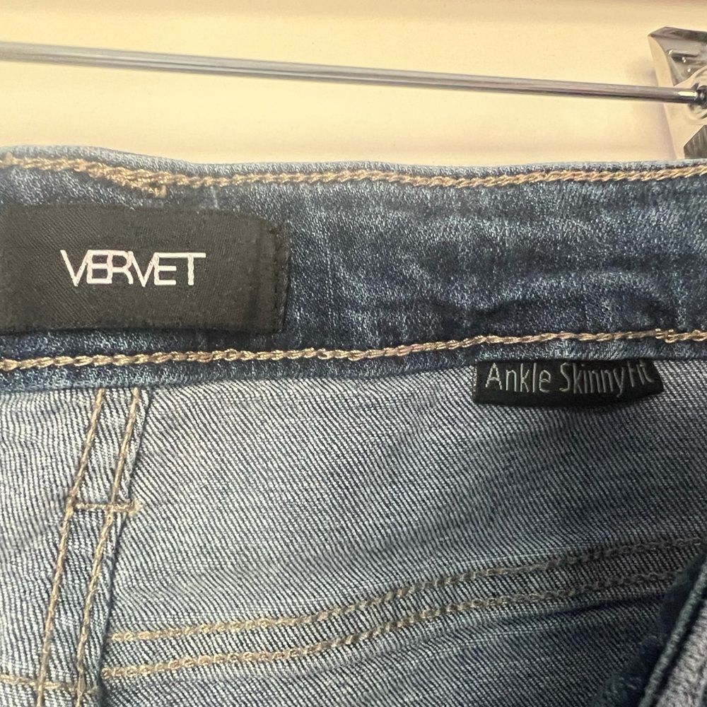 Vervet Classic Blue Ankle Skinny Fit Jeans with Distressed Button Fly - Picture 7 of 9